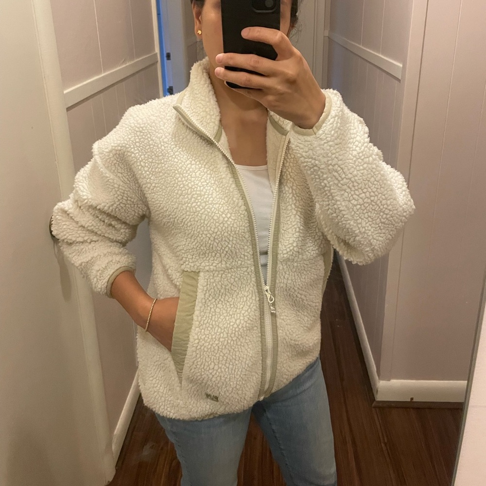 Fleece jacket - Picture 2 of 8
